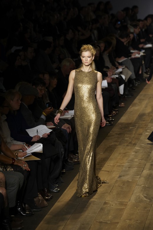 How To A Successful Fashion Runway Model The Requirements