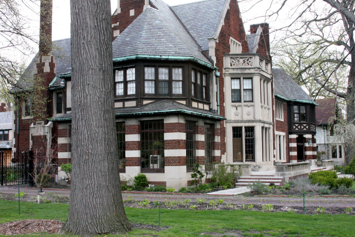 Mansions in Detroit's Historic BostonEdison District HubPages