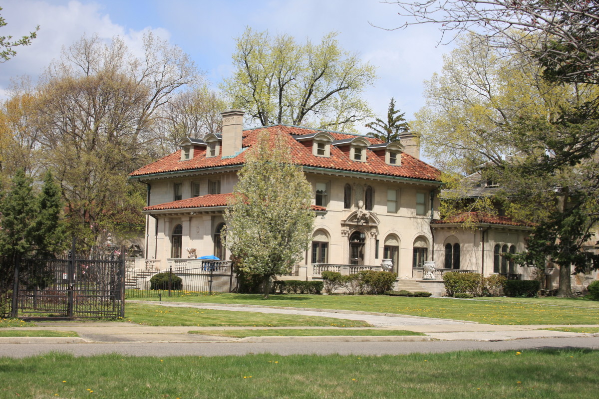 Mansions in Detroit's Historic BostonEdison District HubPages