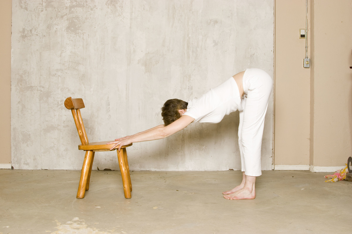 Chair Yoga for Seniors CalorieBee