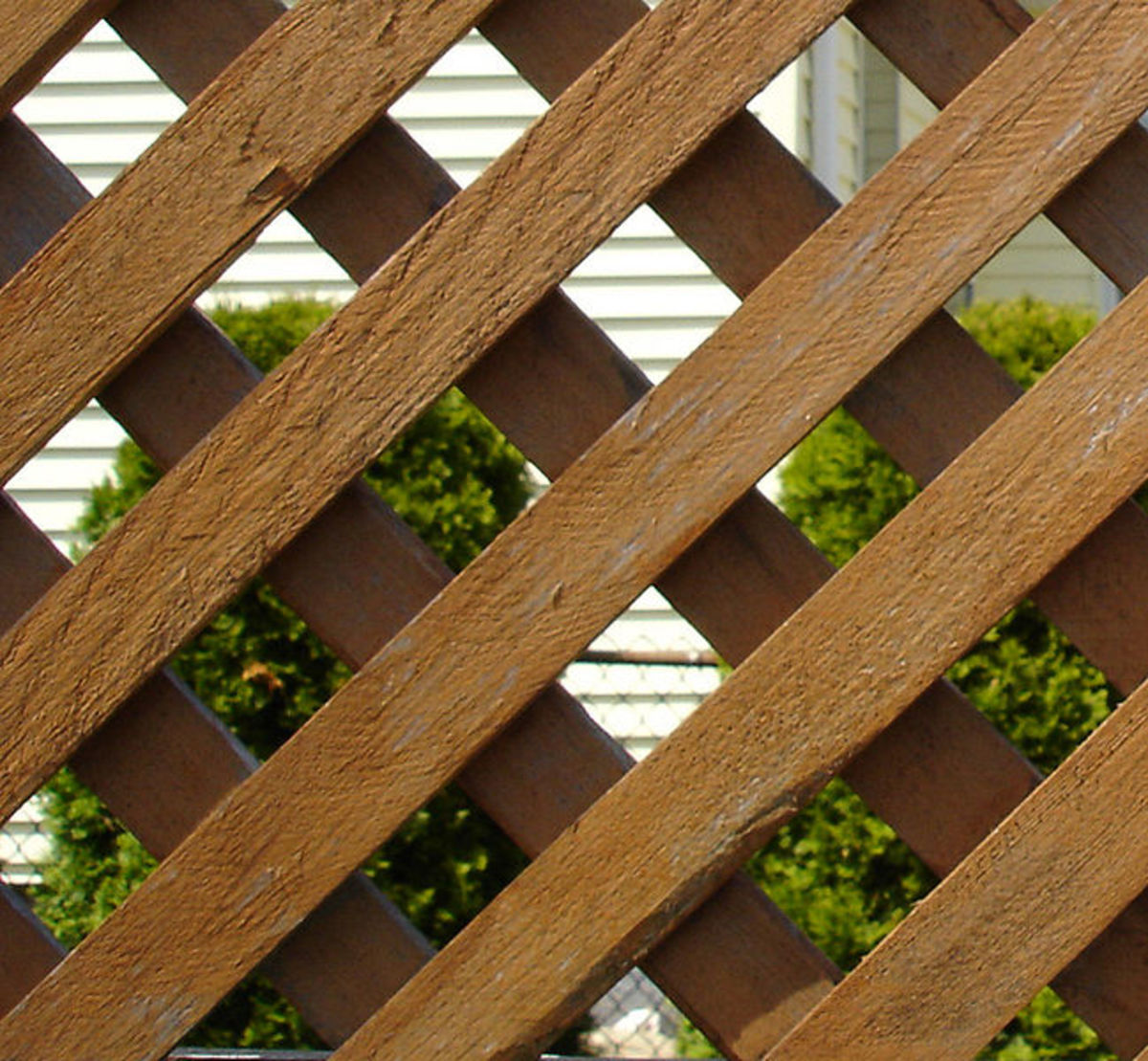 Using Outdoor Lattice as a Privacy Screen or Fence HubPages