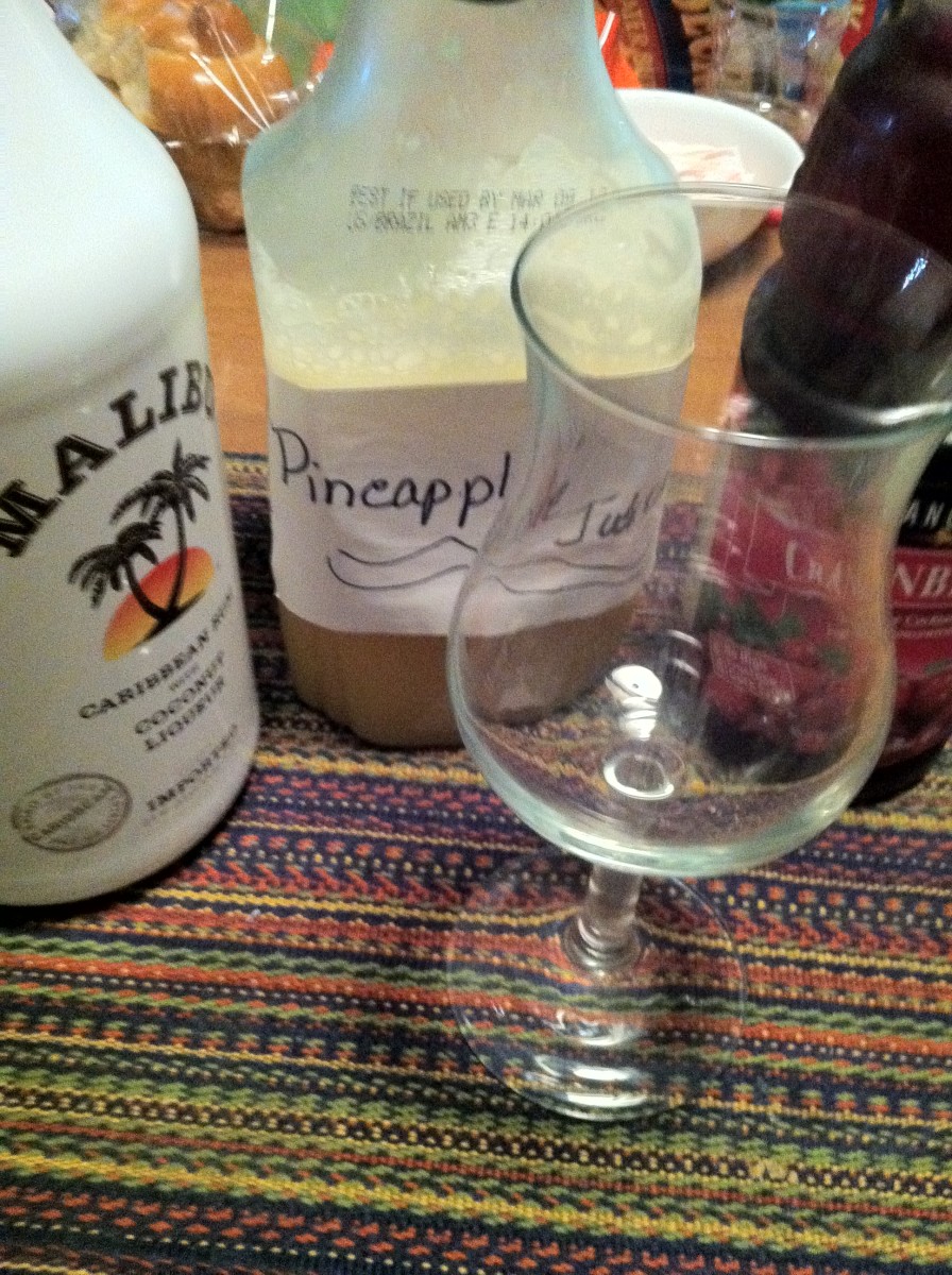 How to Prepare and Make a Malibu Bay Breeze with Malibu Rum