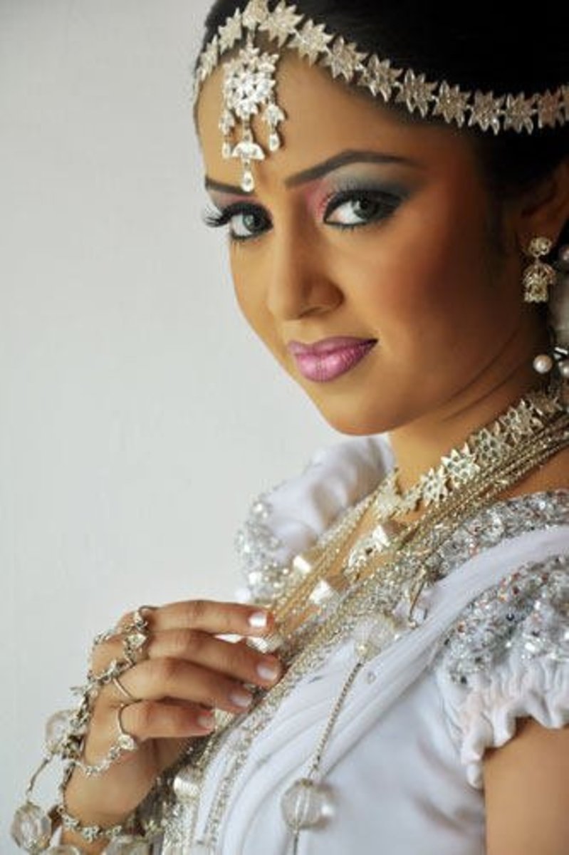 The Kandyan Bridal Jewelry Set Bellatory