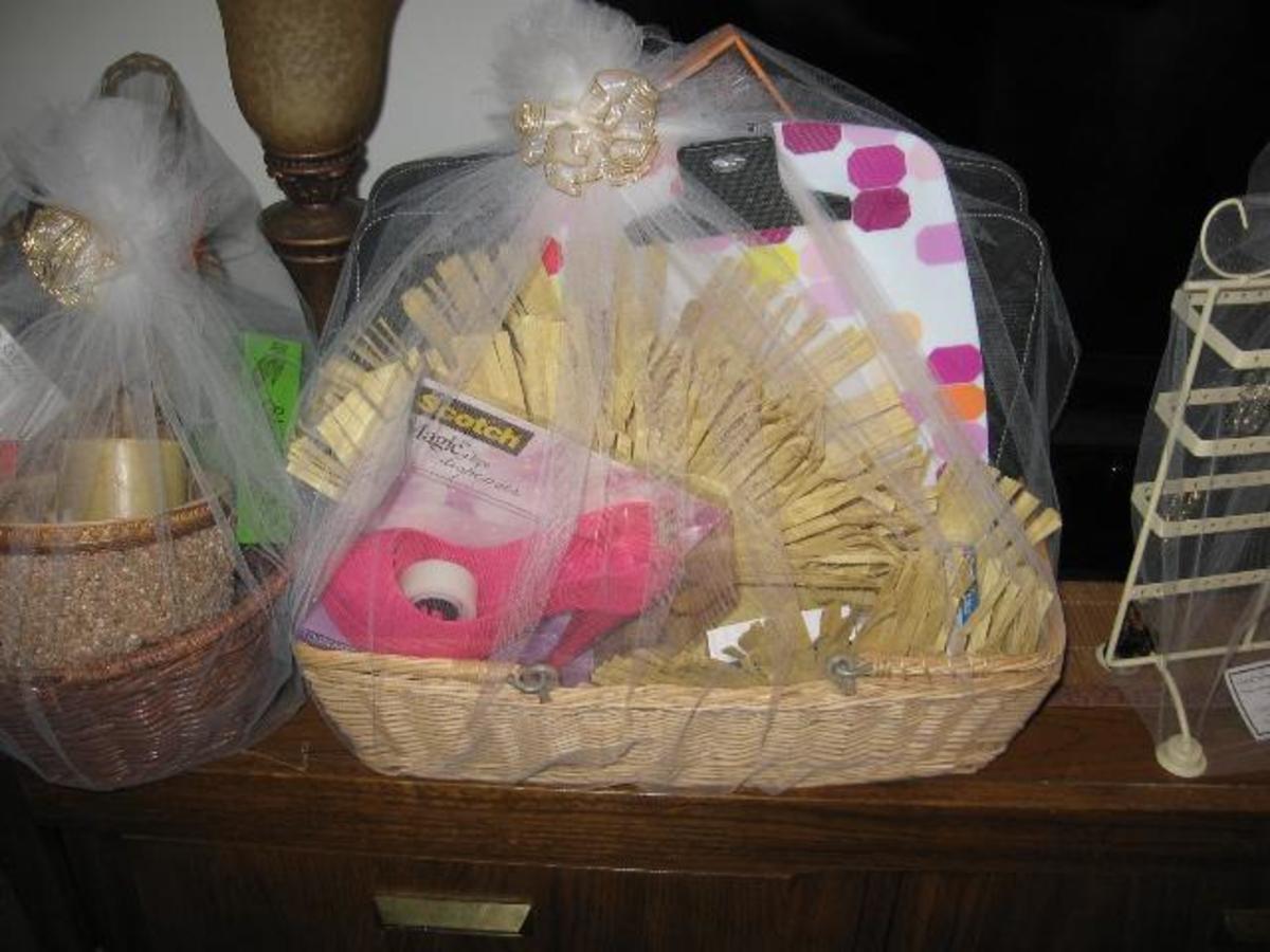 Make Gift Baskets from Thrift Store Finds