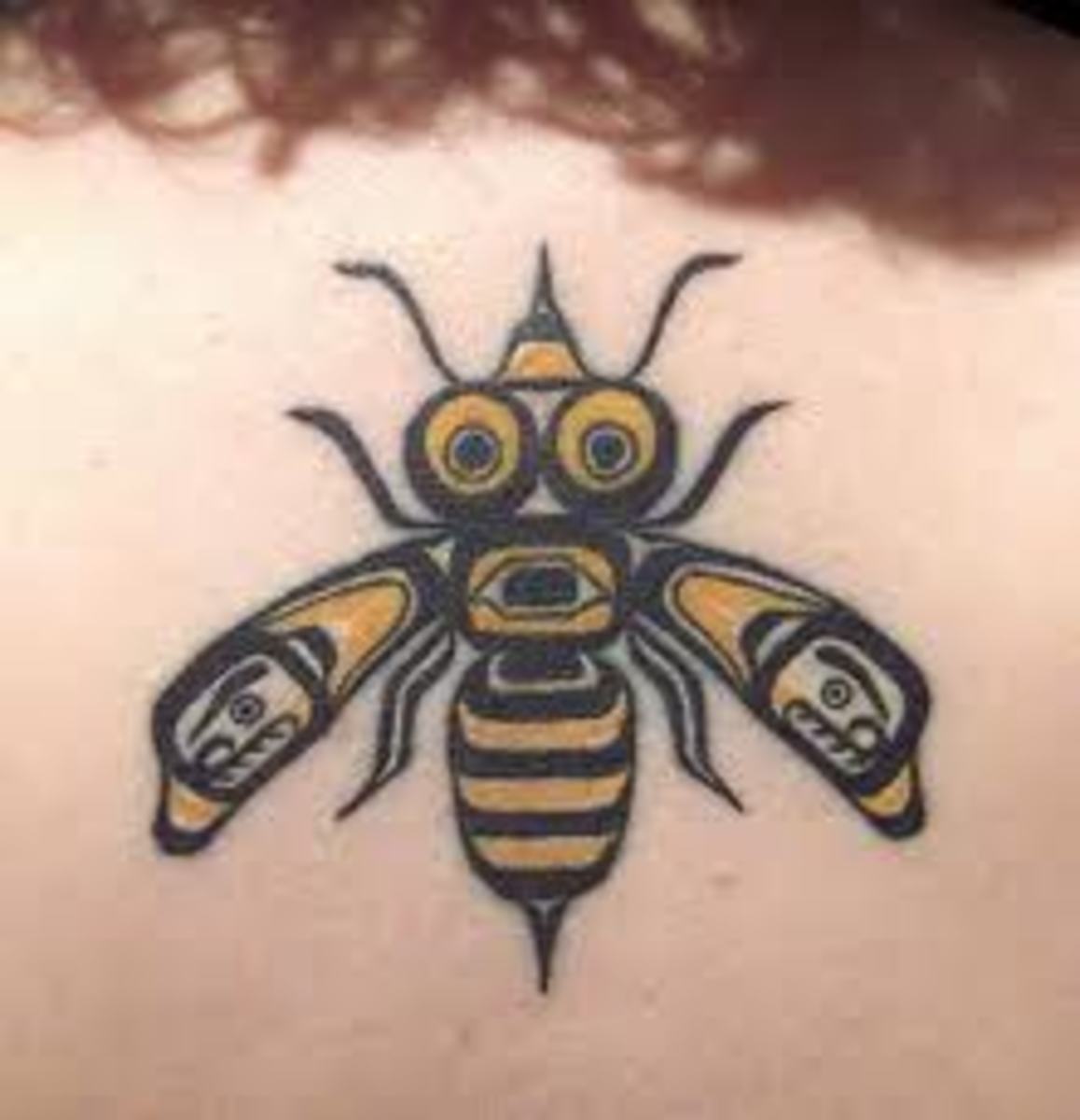 Bee Tattoo Meanings, Designs, and Ideas TatRing
