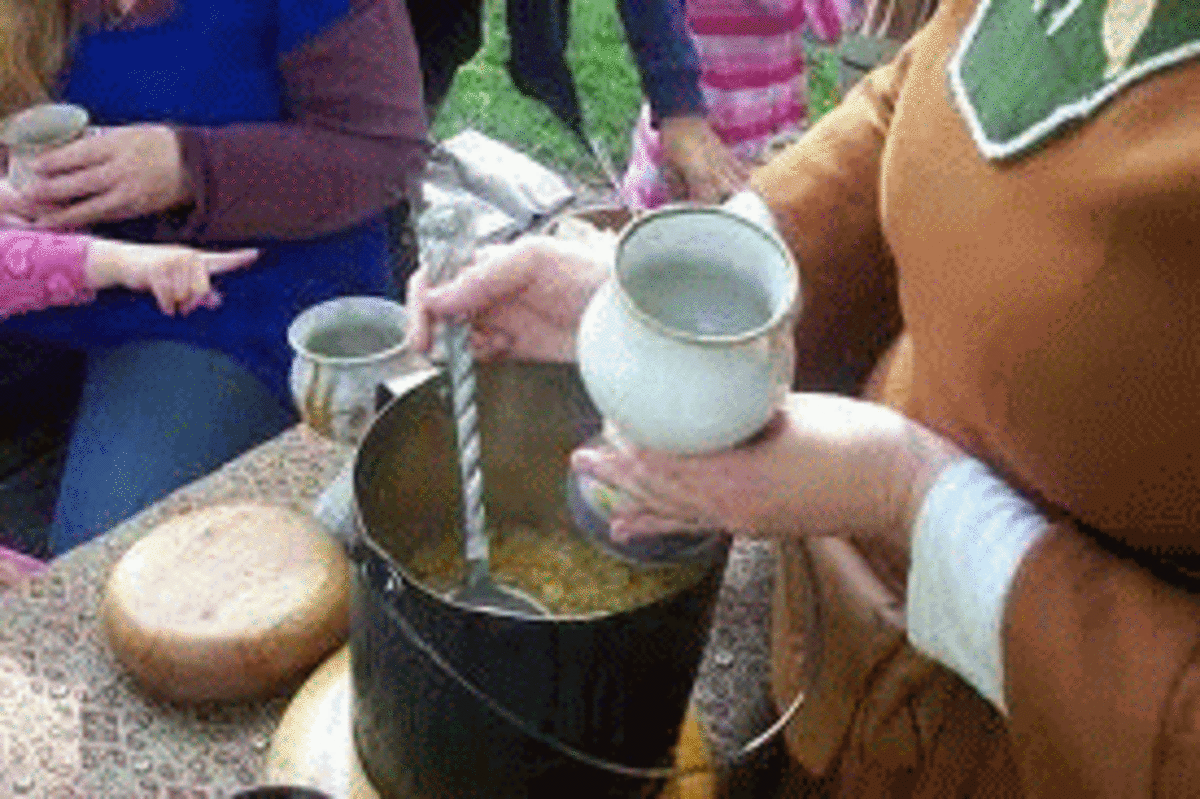 How to make Lambs Wool A traditional Halloween Drink HubPages