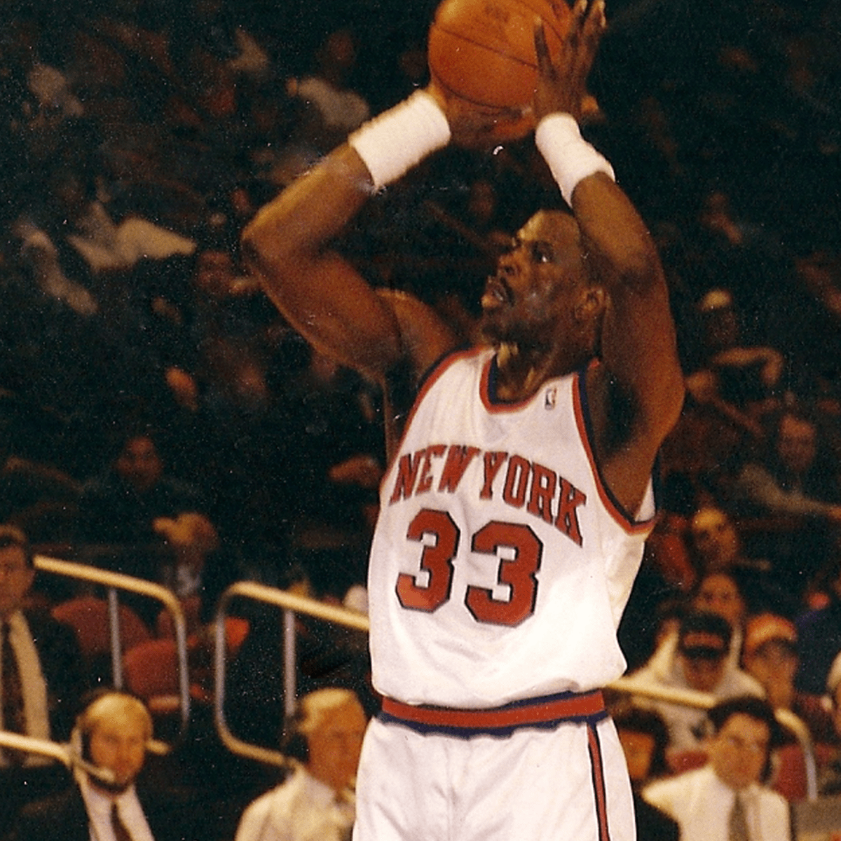 Top 10 Best Basketball Players of All Time HowTheyPlay