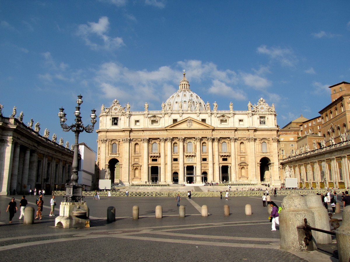 Top 10 Things to Do in Vatican City by Bill De Giulio WanderWisdom
