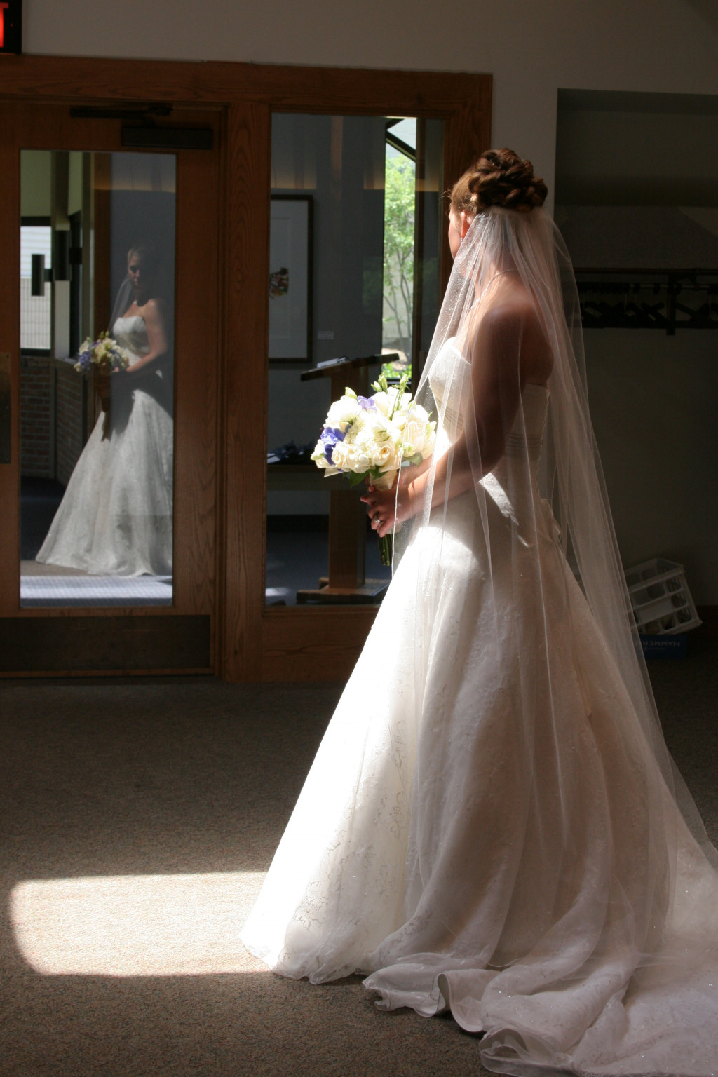 Should I RENT my Wedding Gown or BUY my Bridal dress?