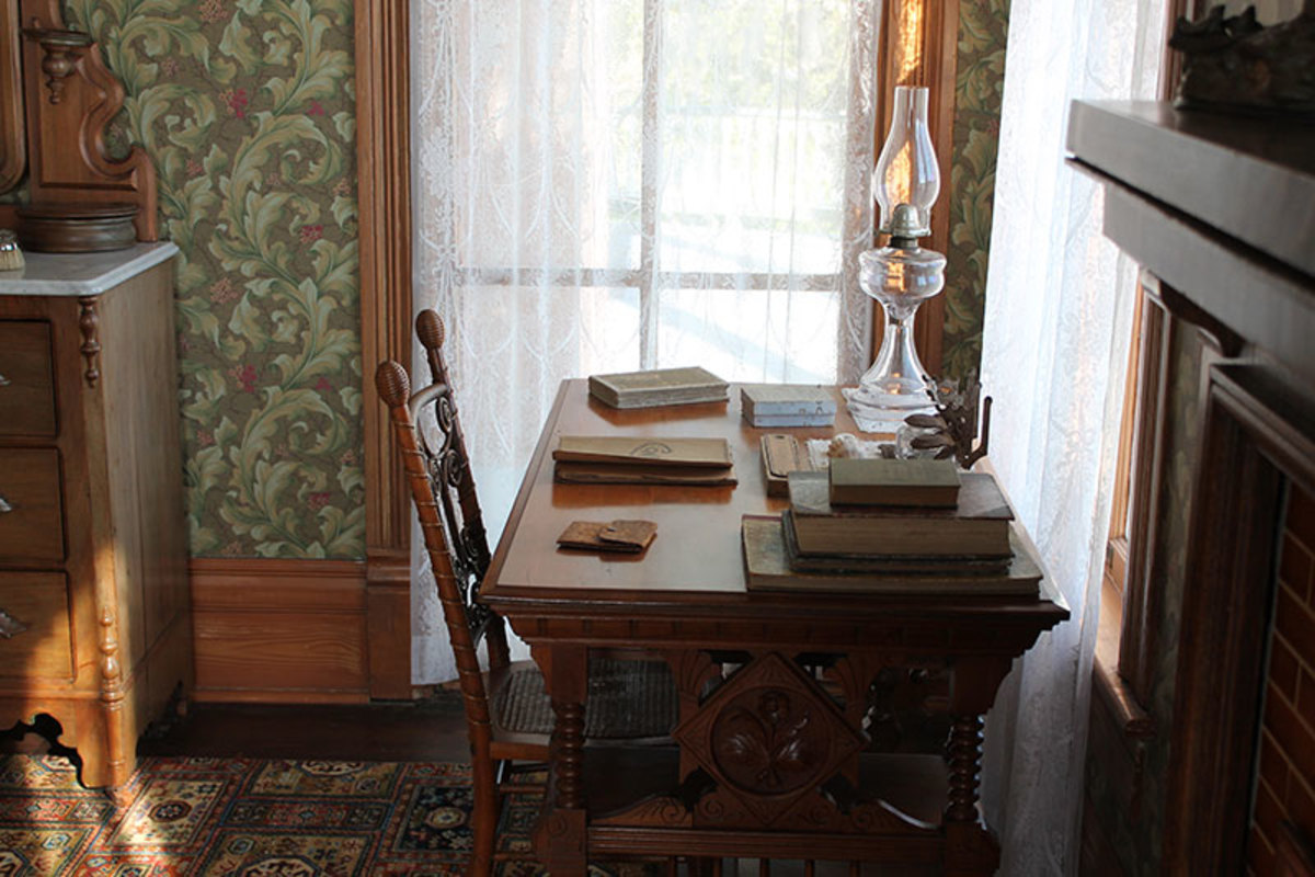 Vintage Bedrooms Bedrooms of the 1800s1900s hubpages