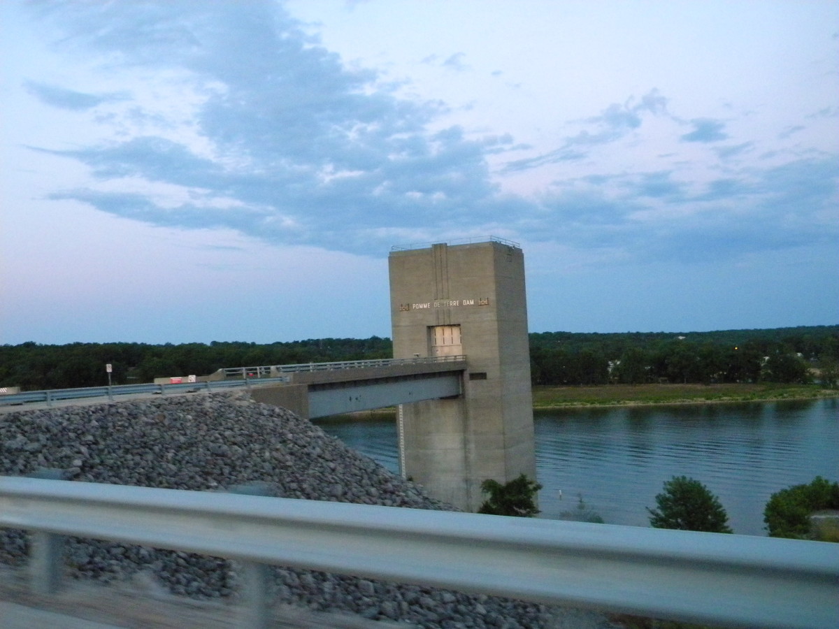 POMME DE TERRE LAKE AND DAM MISSOURI