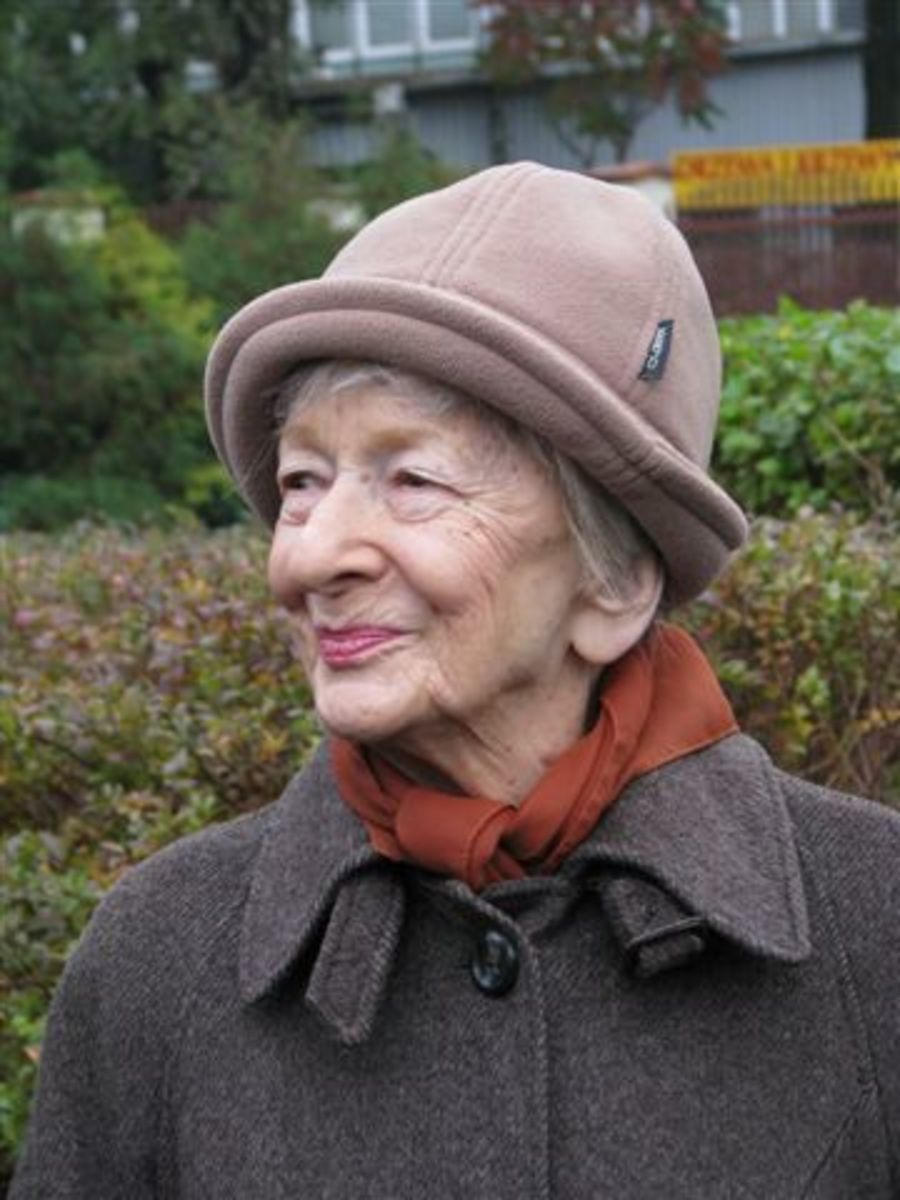 Top 100 Famous Poets of the World HubPages