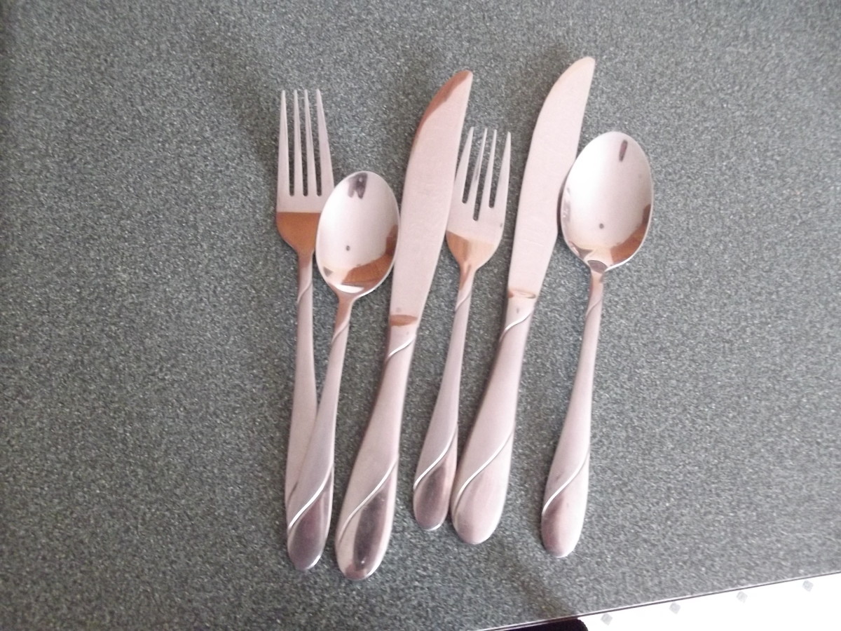 How to Clean Your Dishwasher and Remove the Cloudy Film from Glasses