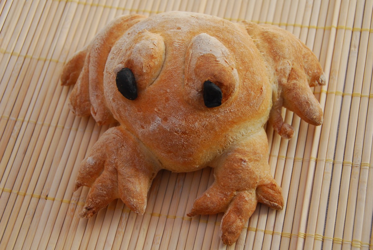 How to Bake Edible Bread Frogs With Bread Mix Delishably