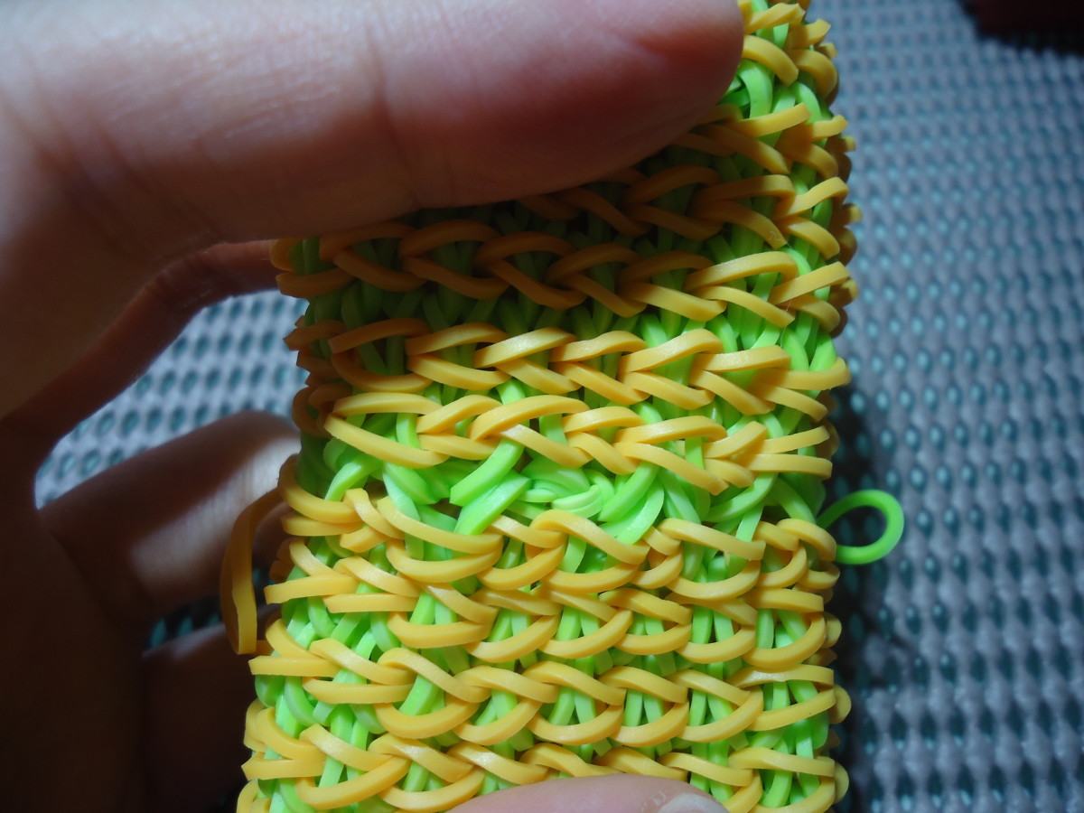 How to Make a Spiral Pencil Case Using the Rainbow Loom HubPages