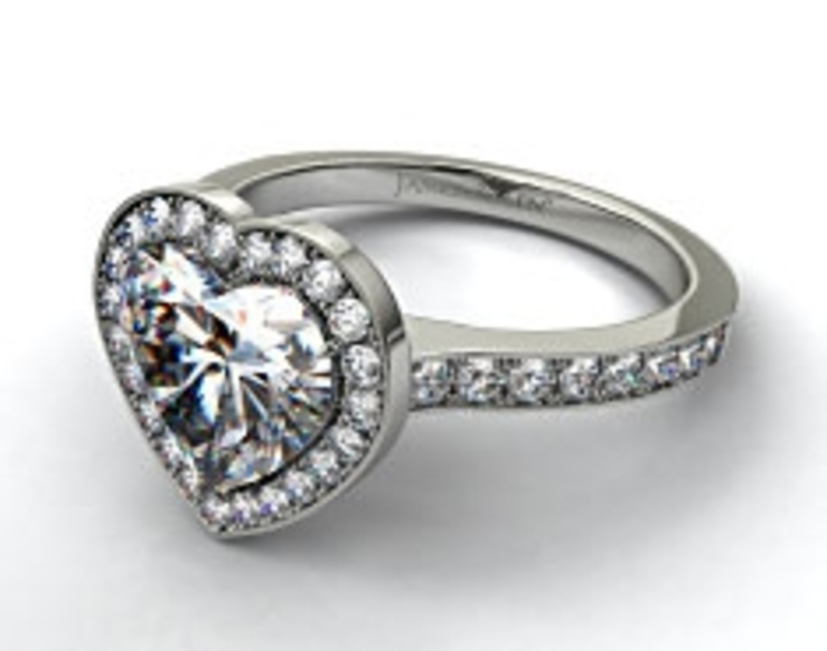 Heart Shaped Engagement Rings and Diamonds