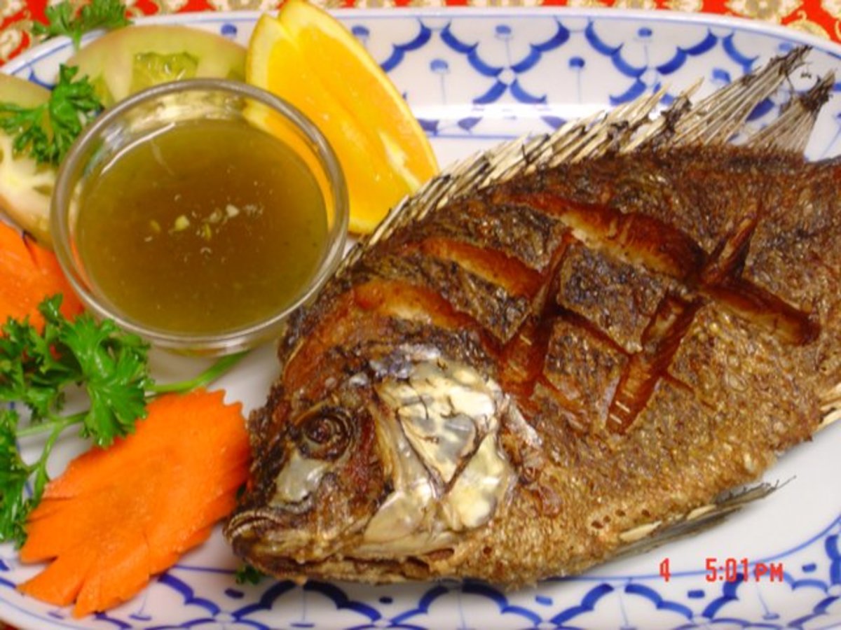Crispy Thai style garlic fried fish