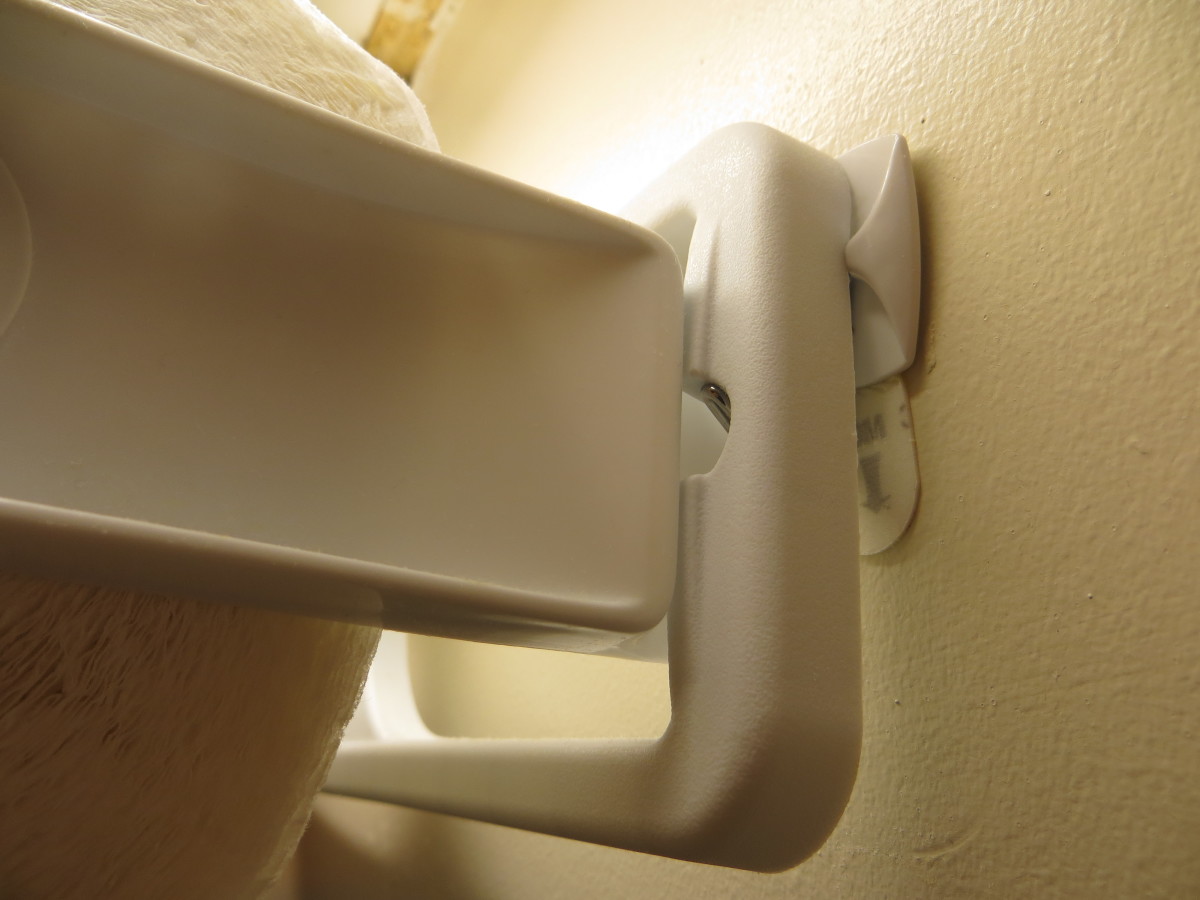 Command Hook Tips and Tricks for HoleFree Apartment Walls Dengarden