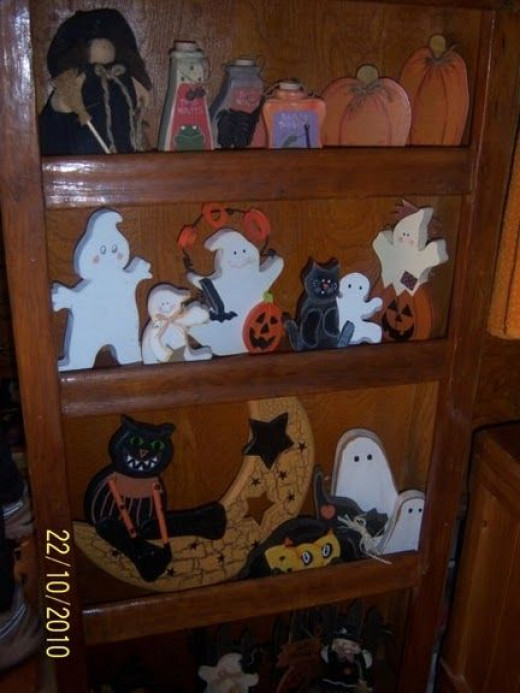 Vintage Trailer Halloween Decorations