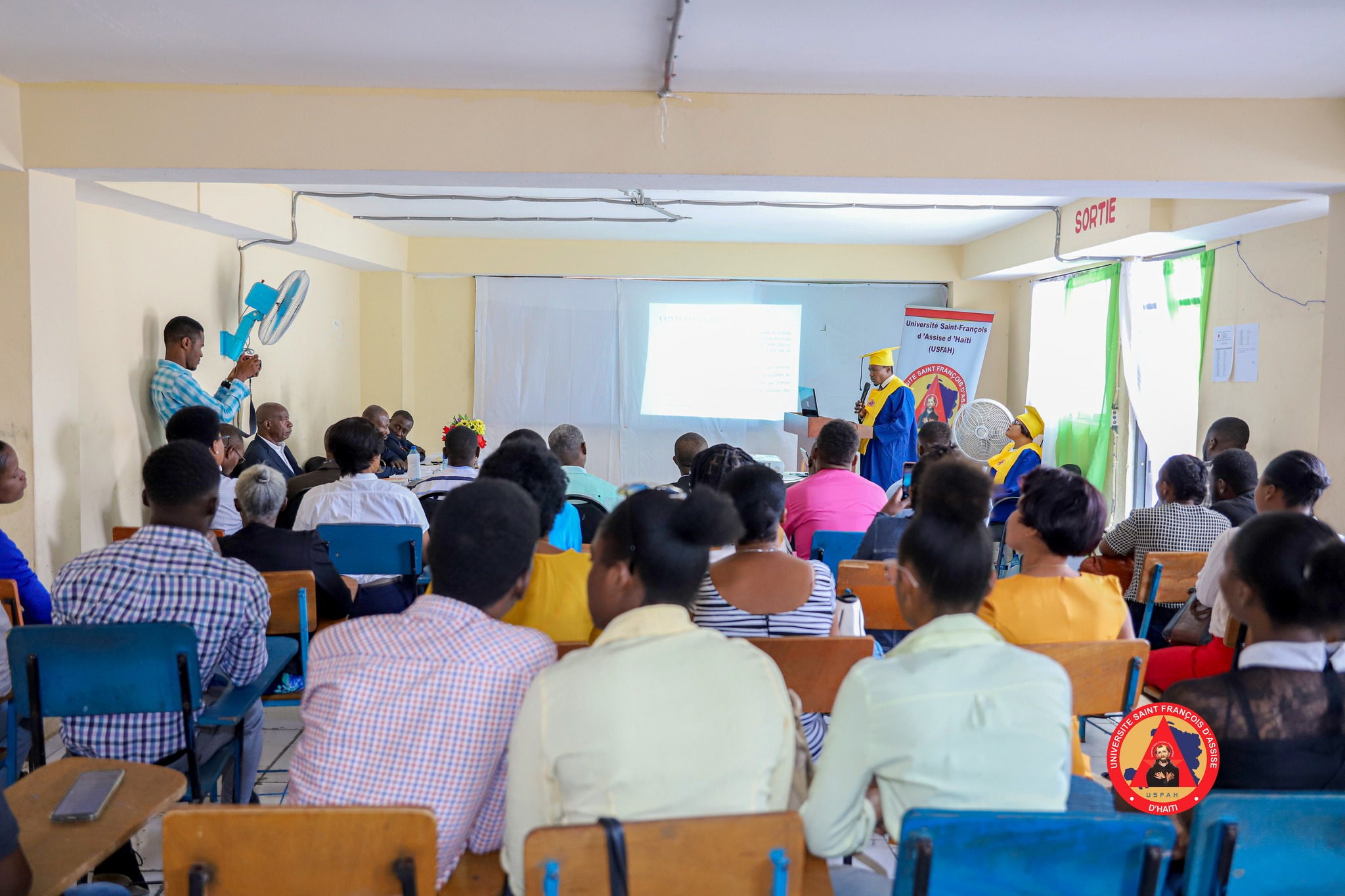 Université SaintFrançois d'Asisse d'HaïtiUSFAH