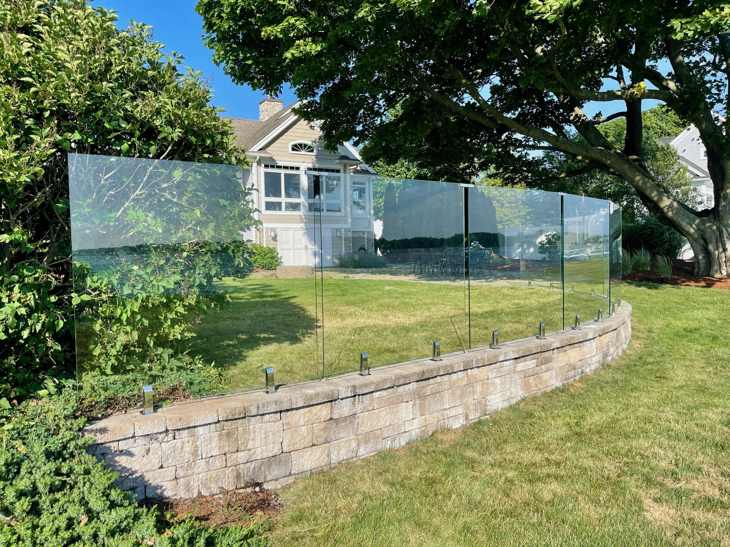 Glass Wind Barriers & Patio Wind Barriers US Glass Fence