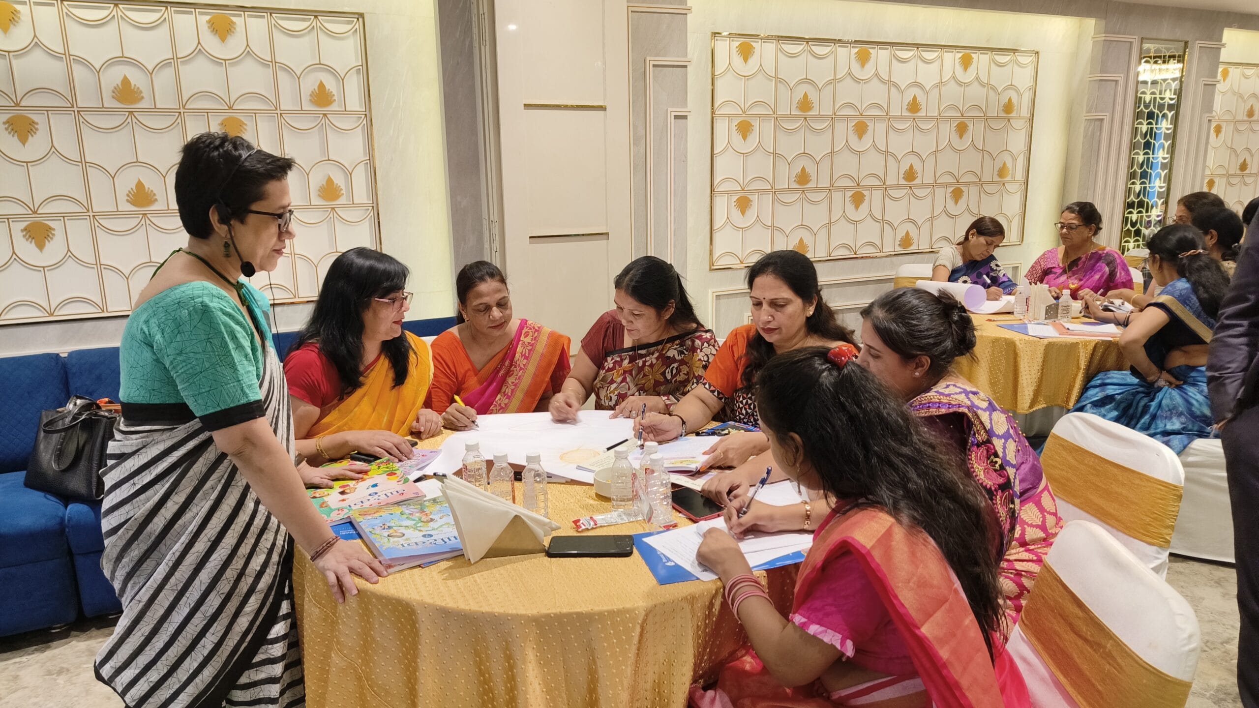 Hindi Teachers’ Training on Innovative Teaching Methods Usha Chhabra