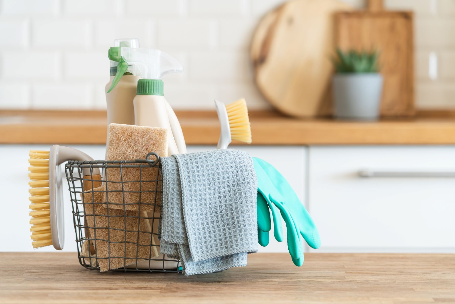 DIYs for Cleaning Clean with Spring Cleaning Tips