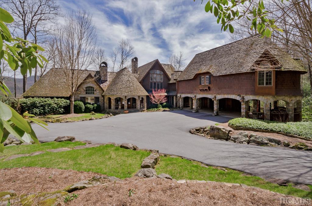 Homes for Sale in Wade Hampton Golf Club NC Silver Creek Real Estate