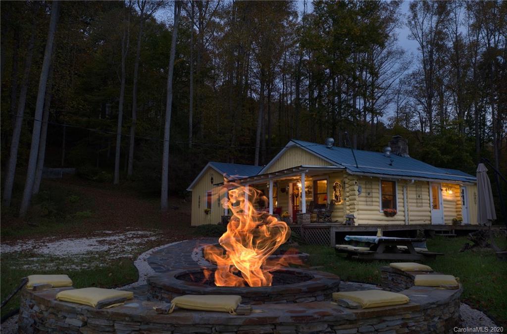 Real Estate Listings for Joshua Huskins Foxfire Real Estate, LLC