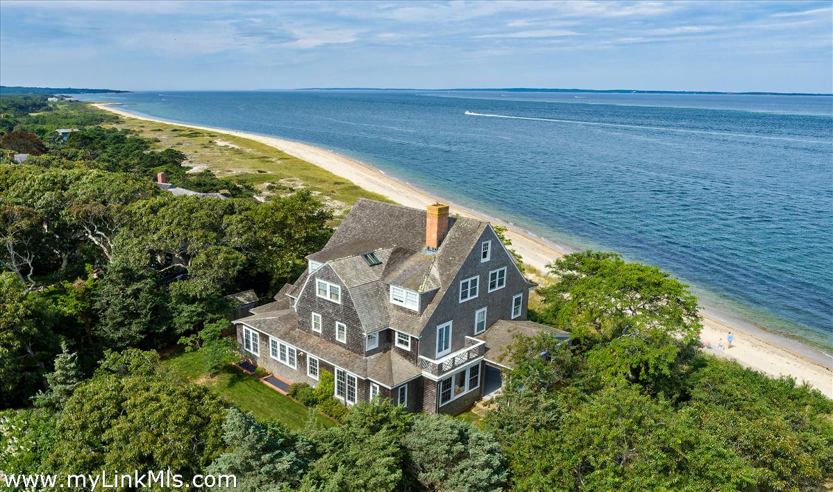 Vineyard Haven MA SingleFamily Homes Grace Hagerty Real Estate