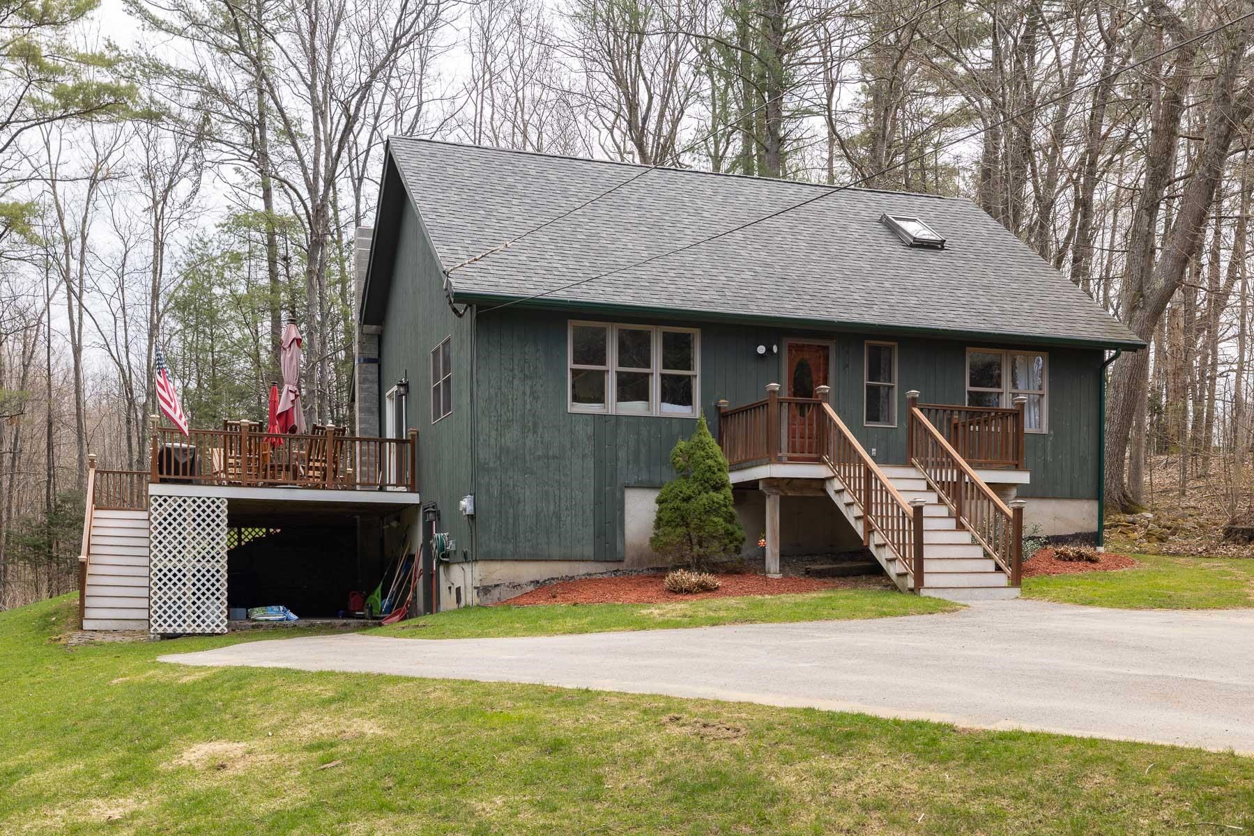 Real Estate Listings for Jacqueline Mee Great Island Realty