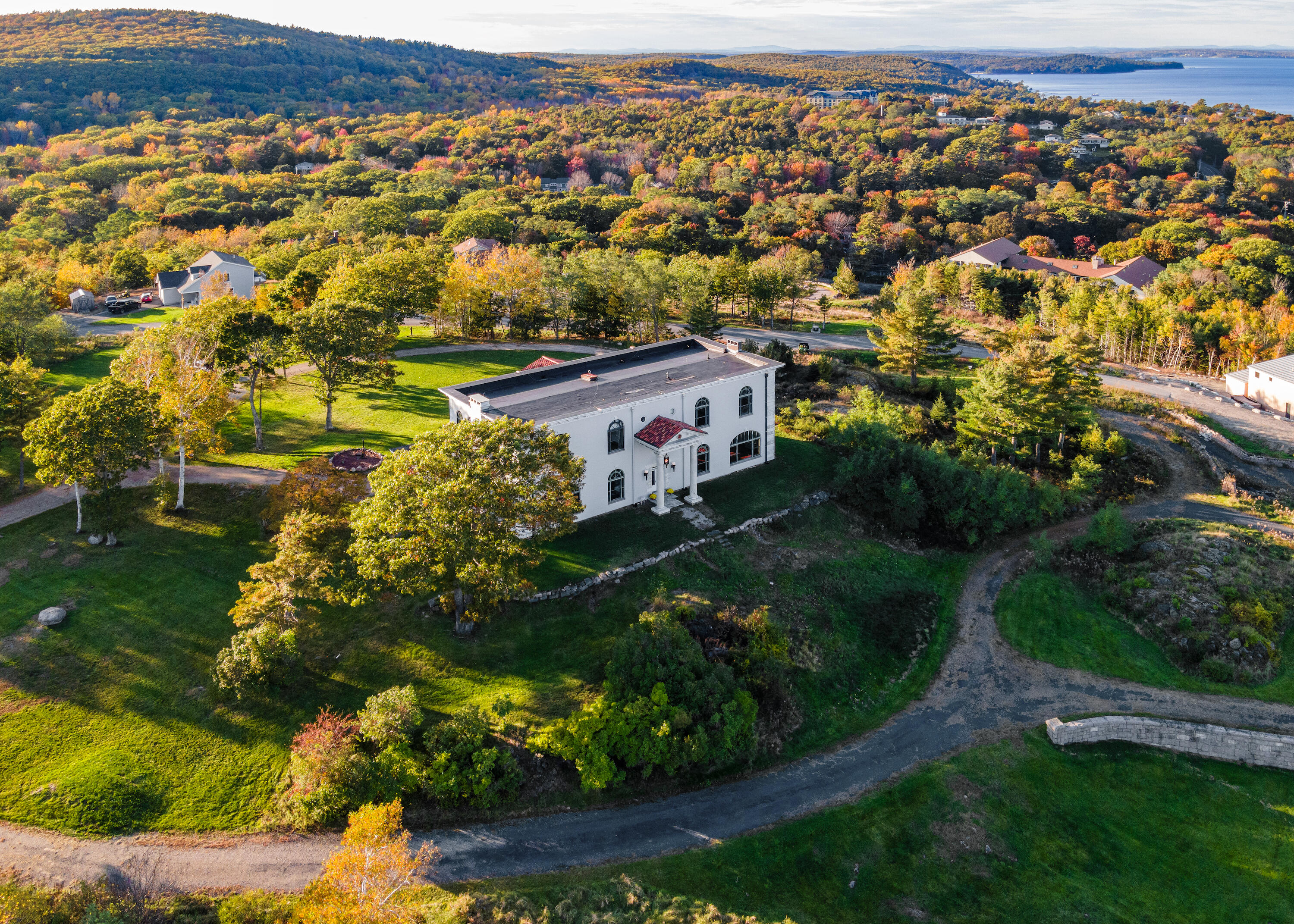 Maine Beachfront Properties For Sale Dwelling in Maine