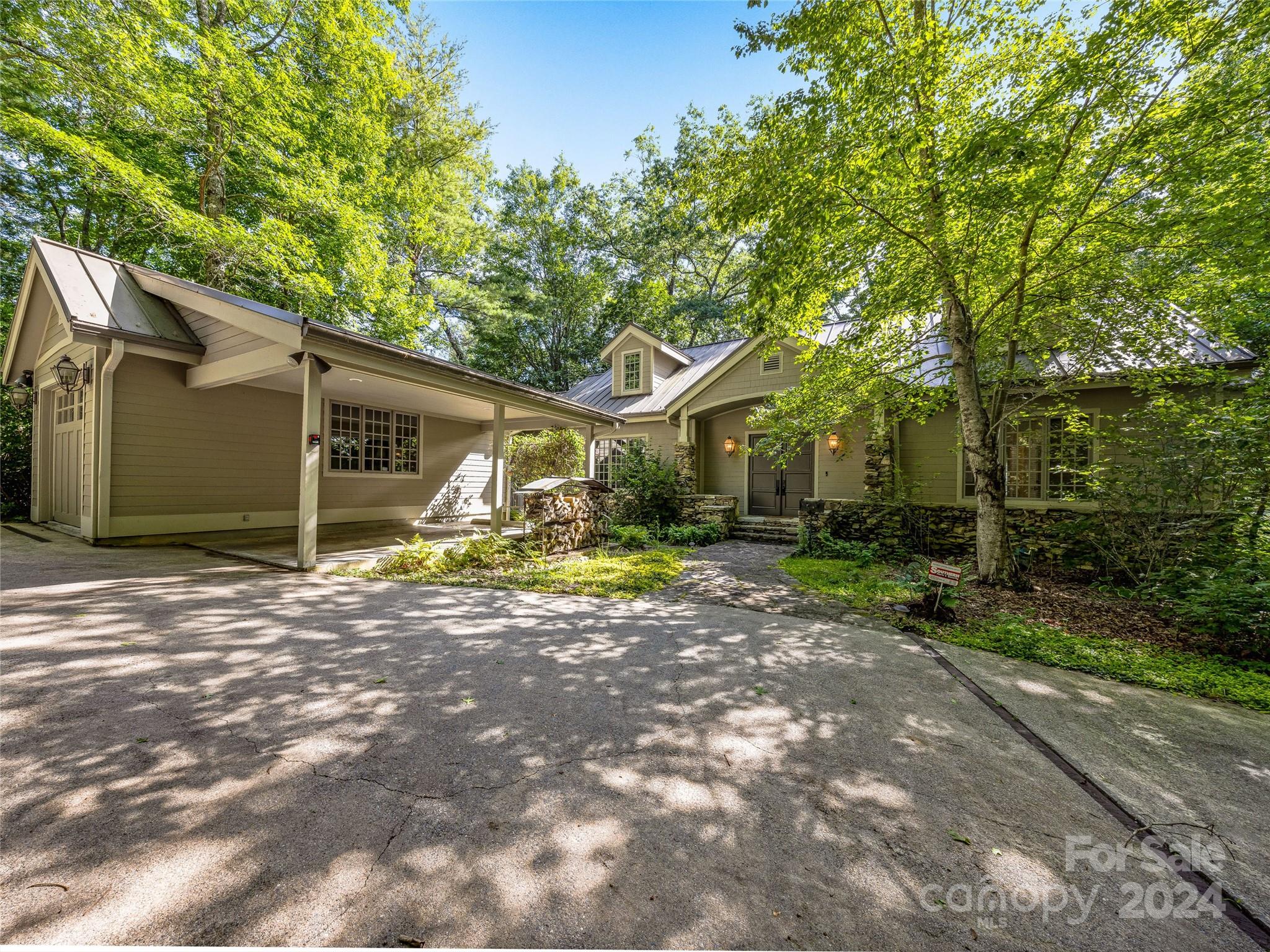 Listings In Transylvania County Nc Greybeard Realty