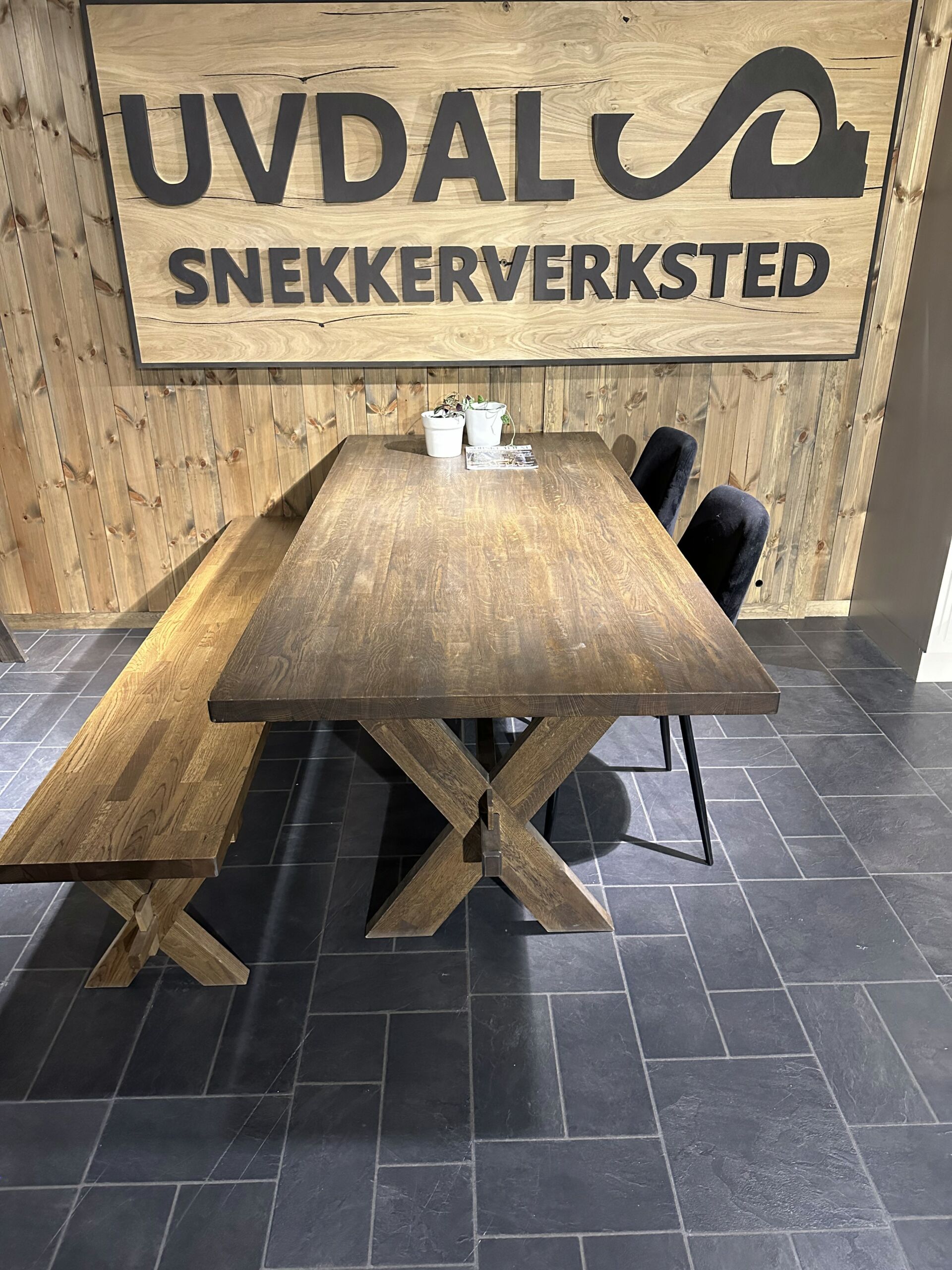 Eikebord med krakk Uvdal Snekkerverksted