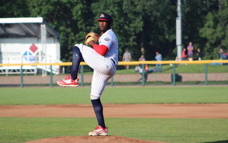 Beavers Score Late to Defeat Mammoths, 65 USPBL