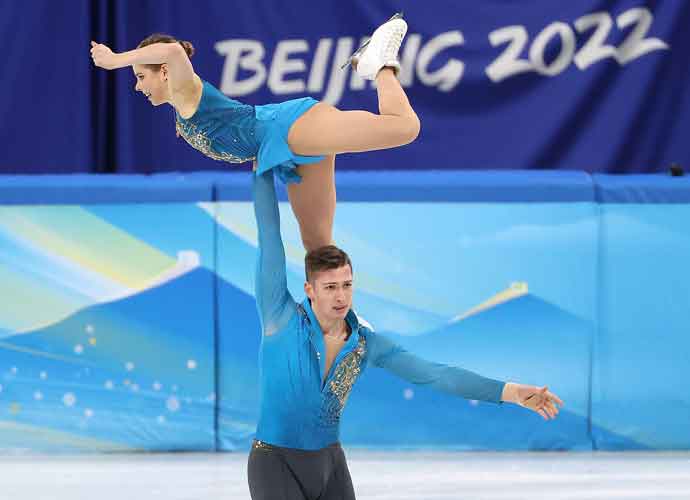 Figure Skating Medal Ceremony Delayed Due To 'Legal Consultation' After