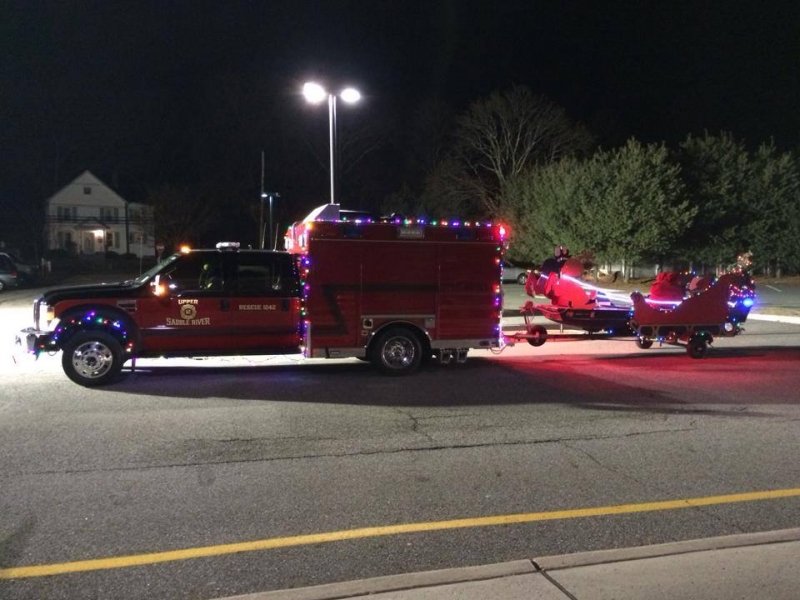 USRFD Participates in Ramsey Home for the Holidays Parade
