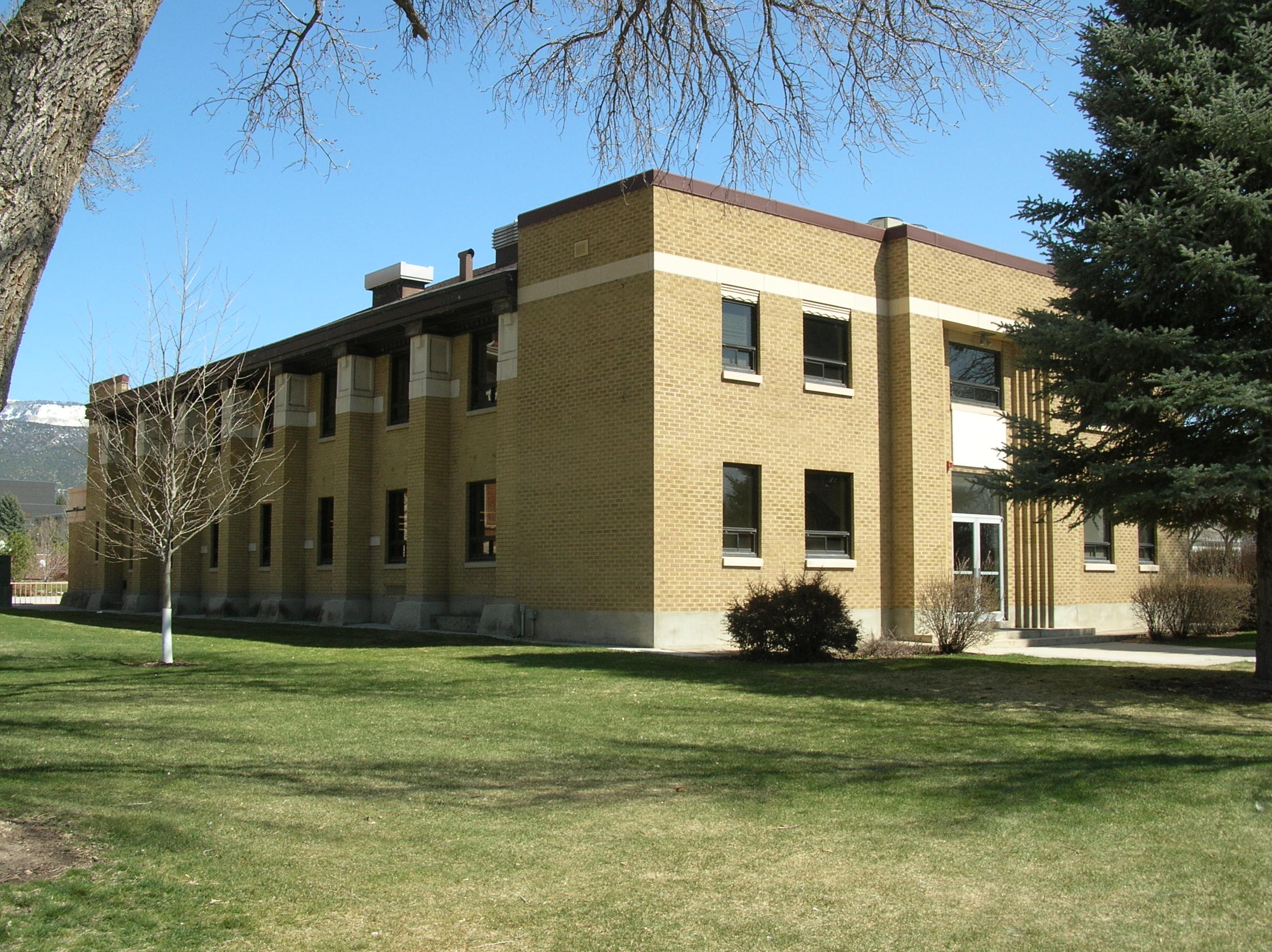 UCFA » Project » Snow College Gymnasium