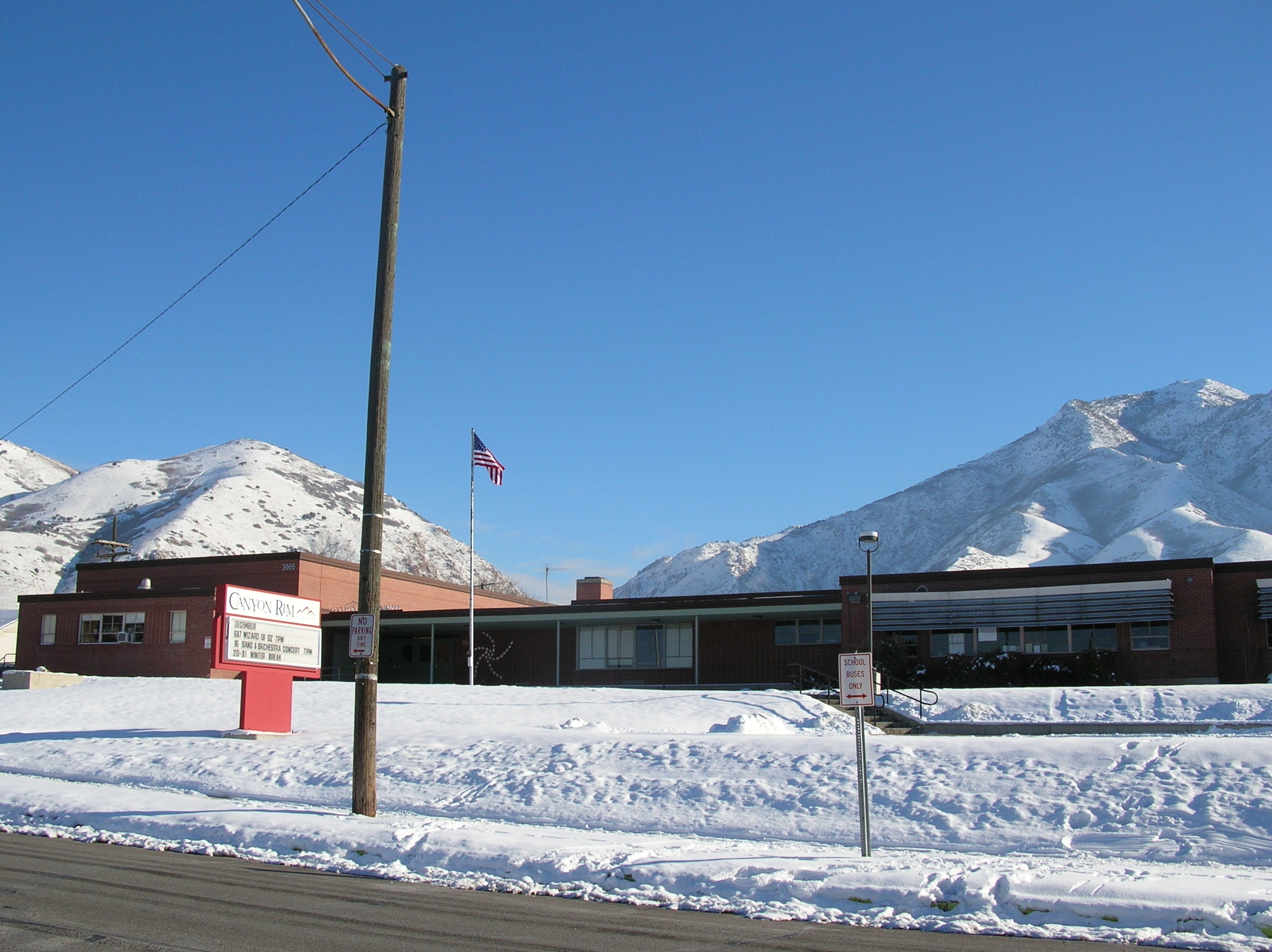 UCFA » Project » Canyon Rim Elementary School 252 1