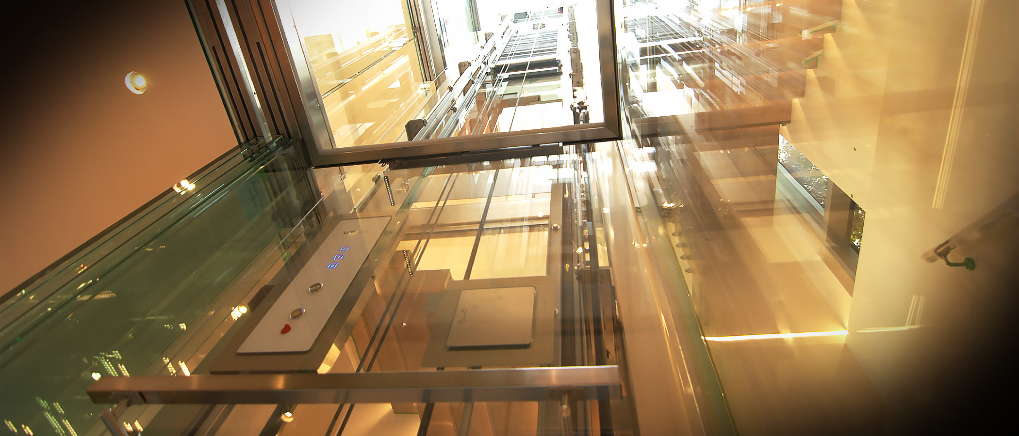 UTE Glass UTE Elevator