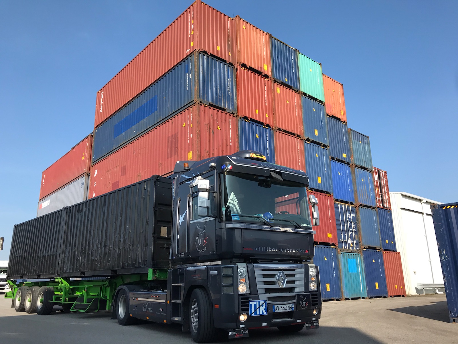 CONTENEUR MARITIME Z400 Utilitaires Trucks Service