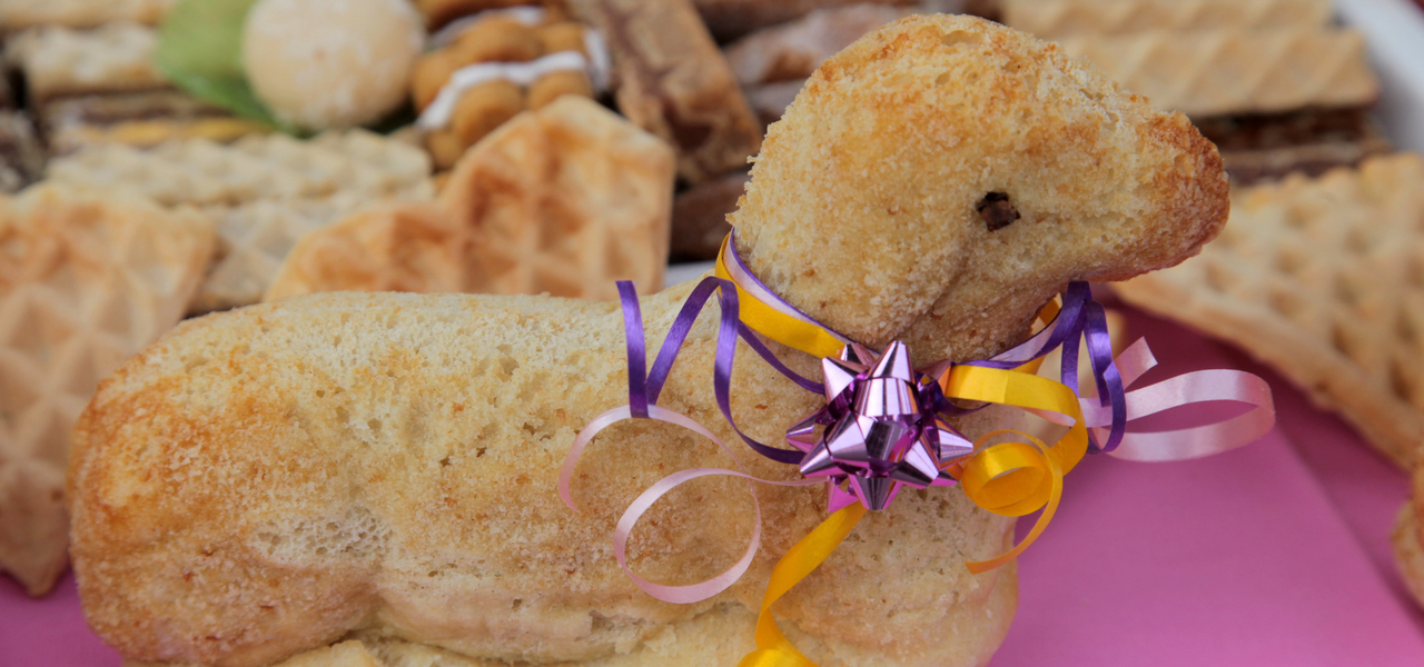 Osterlamm backen Klassisches Rezept mit veganer Variante Utopia.de