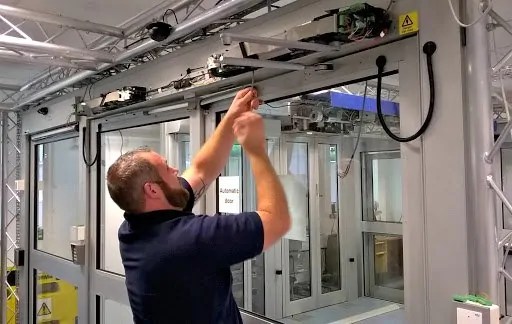 Commercial & Residential Automatic Sliding Doors | UTS Group