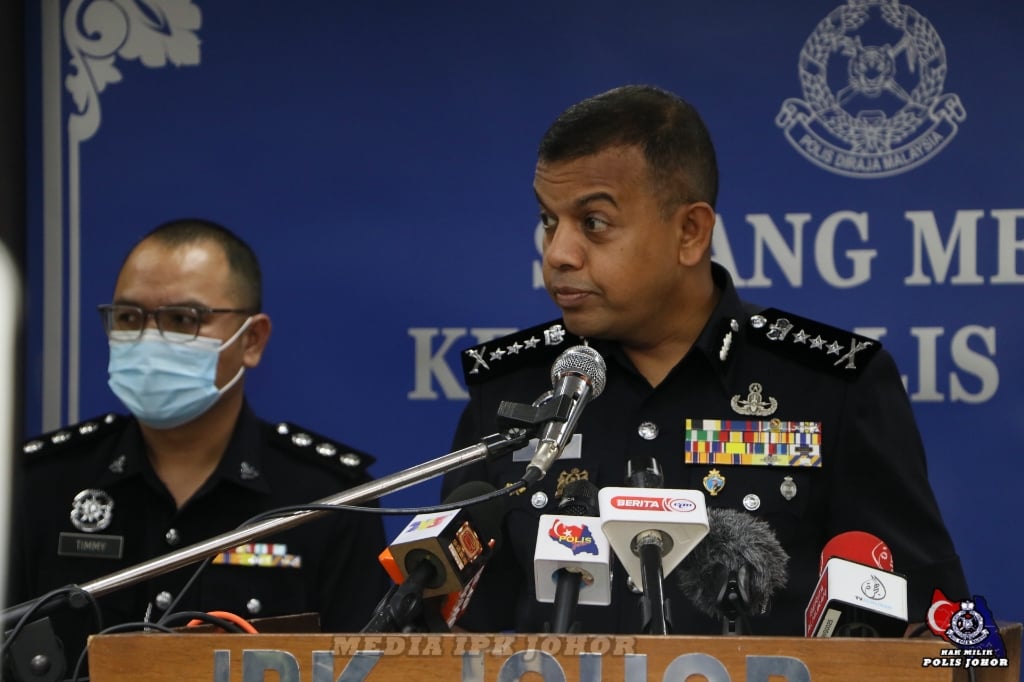 Ayob Khan Mydin Pitchay Asal / 18 Ahli Sindiket Tak Sempat