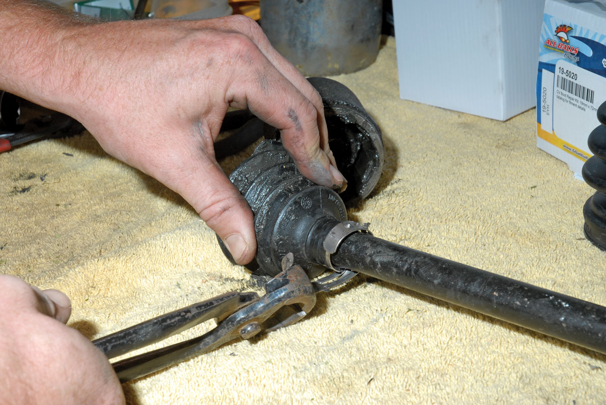 HOWTO Replace CVs & Axles UTV Action Magazine