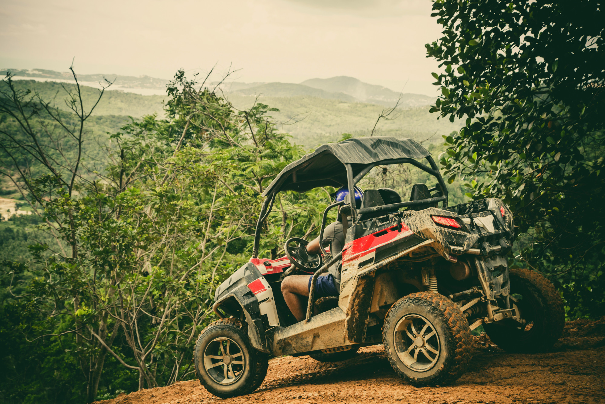 The 5 Most Comfortable UTVs Legroom, Seats and Noise Compared