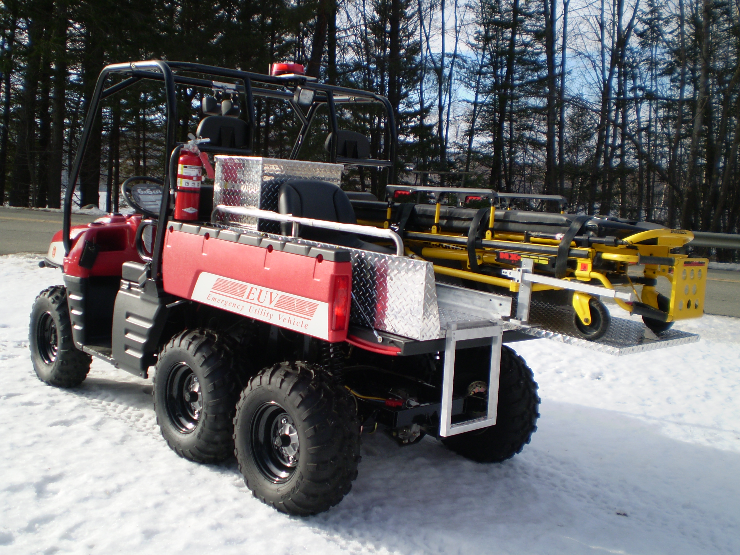 Emergency Rescue Skid Turns Utility Vehicles Into a “Mini Ambulance