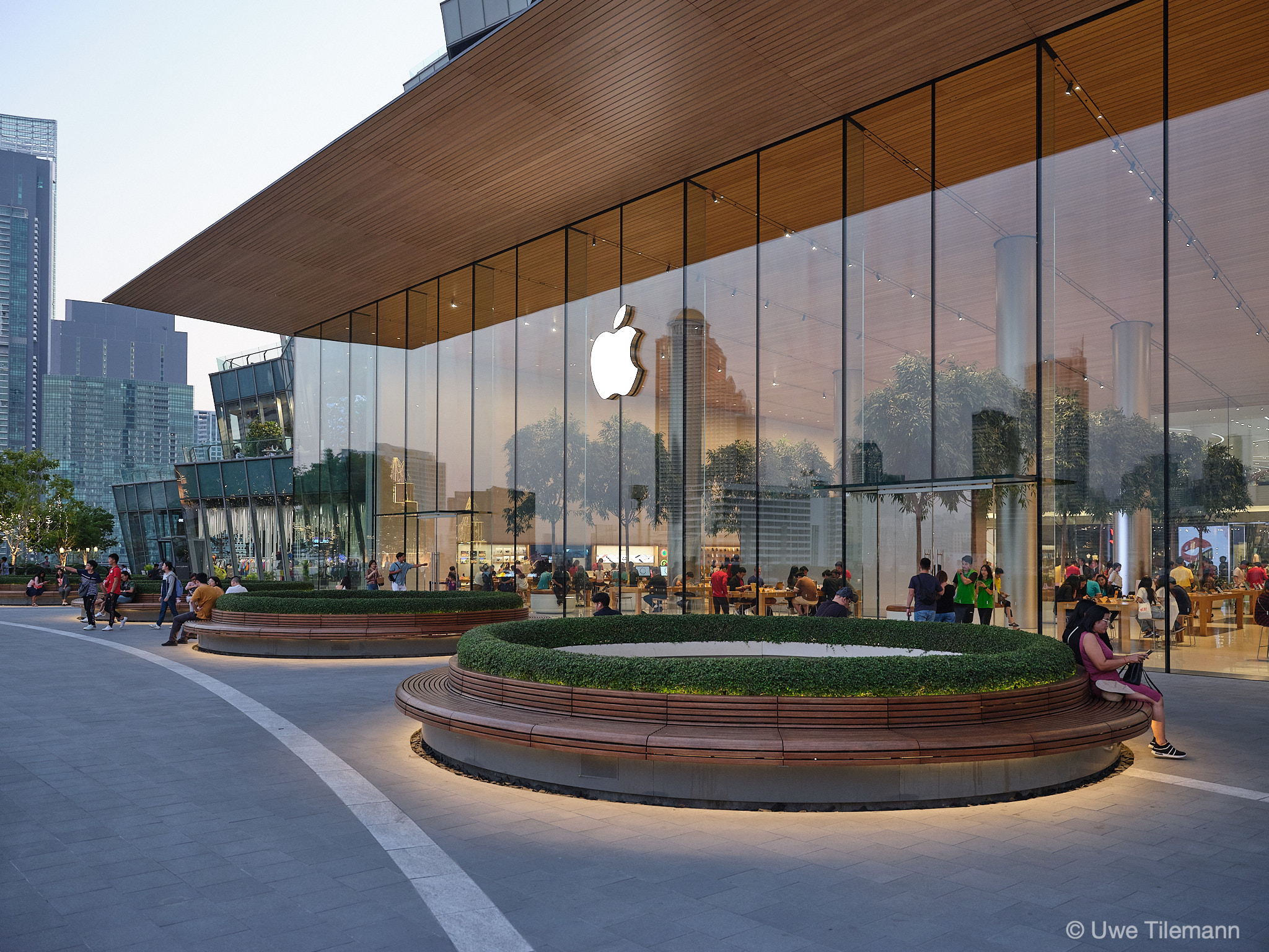 Town Square Apple Store / Apple Tag Archdaily / Speaking at fortune 's