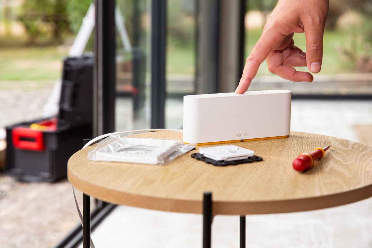 Tahoma Switch - Somfy bedieningen Uyen Zonwering en Kozijnen