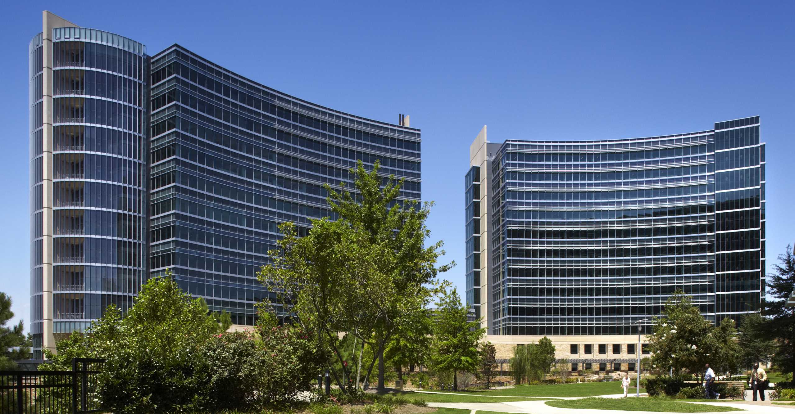 CDC Building 24 Uzun+Case